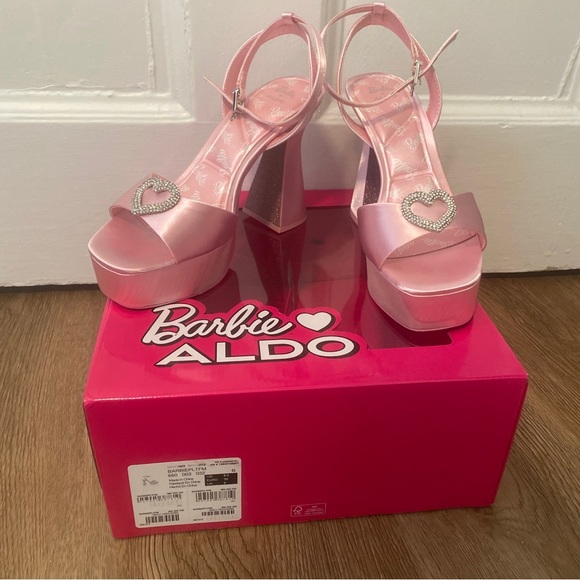 Aldo x Barbie barbiparty heels *never worn* 8.5 - Picture 8 of 9
